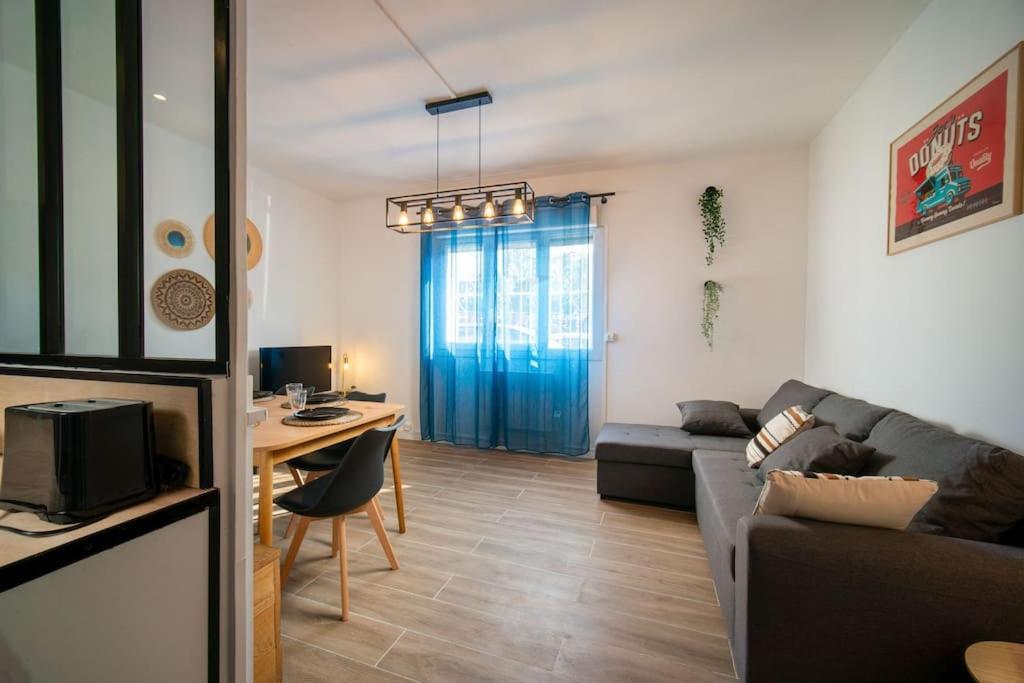 Fully Equiped Wifi Apartment Sleeps 6 Marseille Extérieur photo